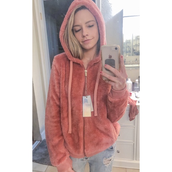 Soft Pink Zip-Up Sweater - Picture 2 of 6